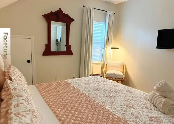 Charming Cottage For Family And Dogs Near Beach & City